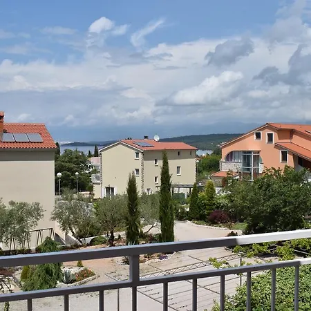 Apartments Green Oasis Malinska Exterior photo