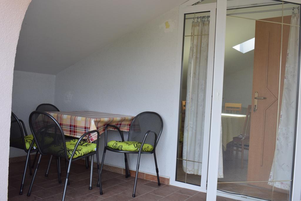 Oasis Apartment